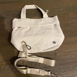 *FLAW* Lululemon on my level small tote bag crossbody bag micro size